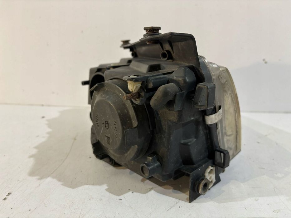 Volkswagen Passat B5 lampa prawa   17682