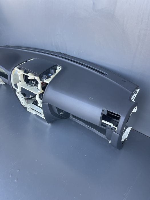 Торпеда Kia Sorento 1 Кіа соренто 02-09р передня панель