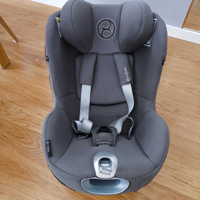 Cybex Sirona Z i‑Size z bazą Base Z - 0–18 kg, obrót 360°, ISOFIX