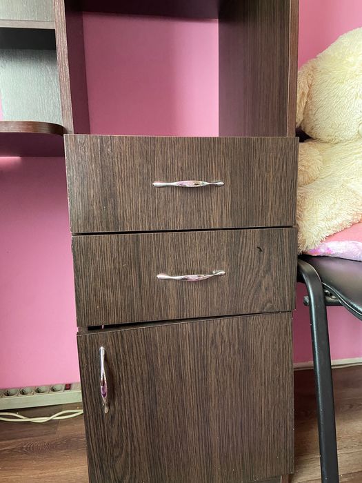 Компʼютерний стіл