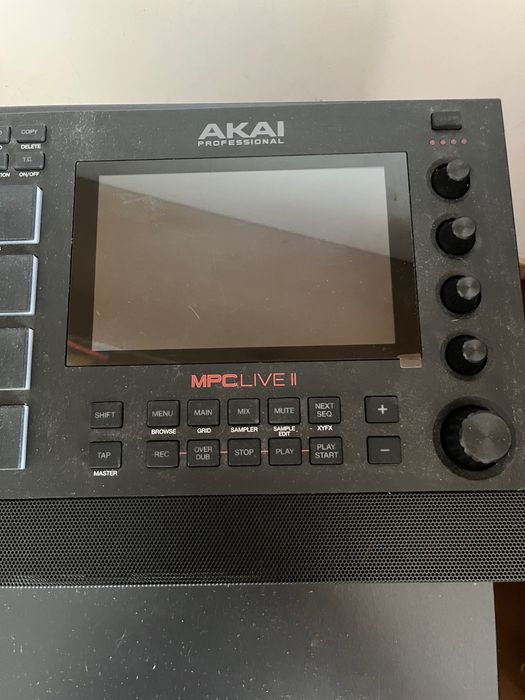 Akai Professional MPC Live 2