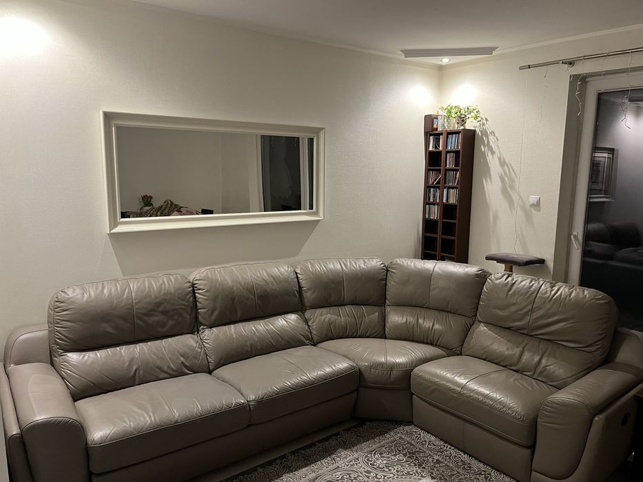 Narożna skorzana kanapa z Agata meble