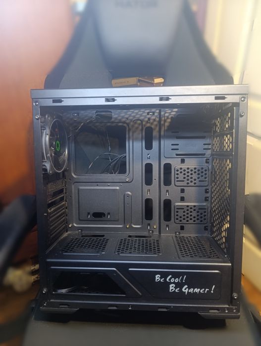 Продам Ігровий корпус - GameMax G517 shine б/в