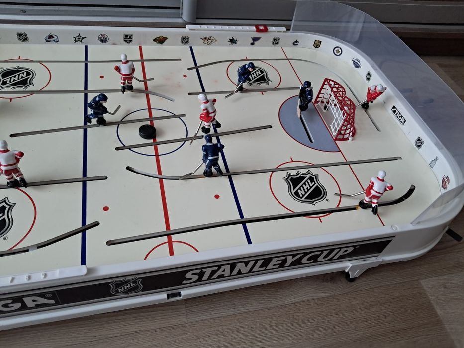 продам хокей STIGA ,очень качественная и надёжная в использовании игра