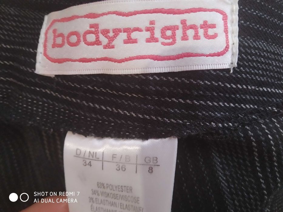 Шорты бермуды класика