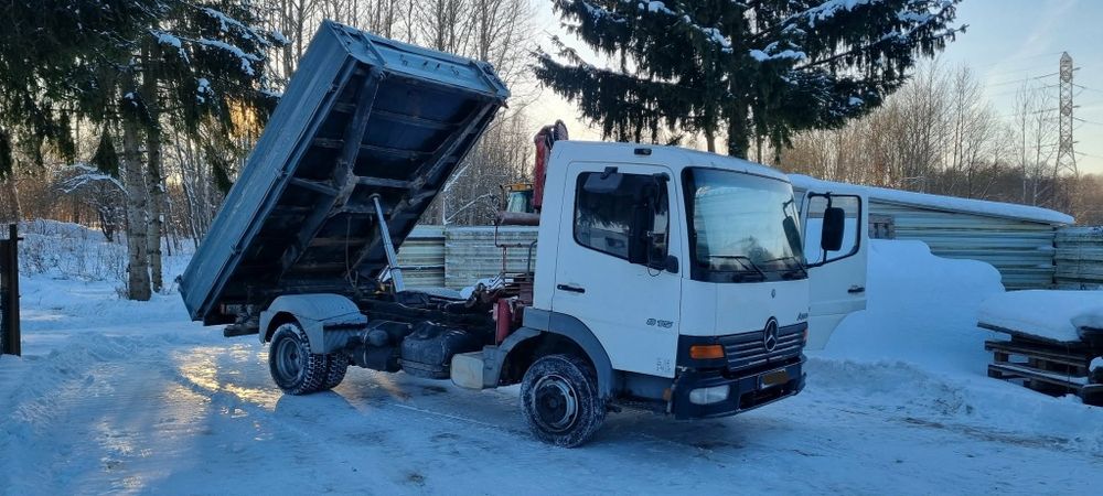 Usługi koparko-ładowarką JCB 4CX