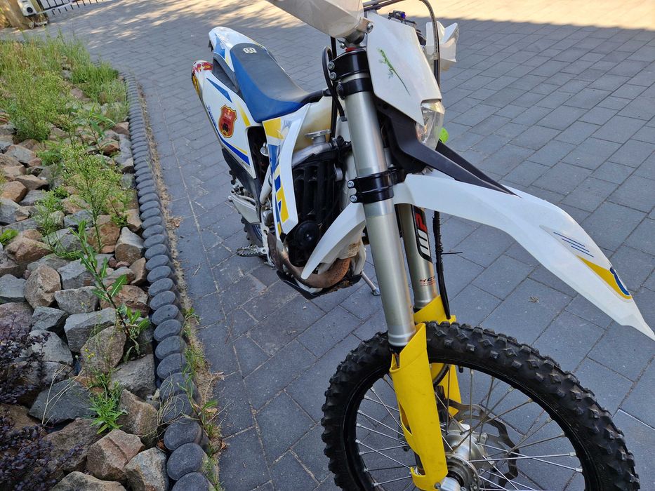 HUSQVARNA 350FE mały przebieg