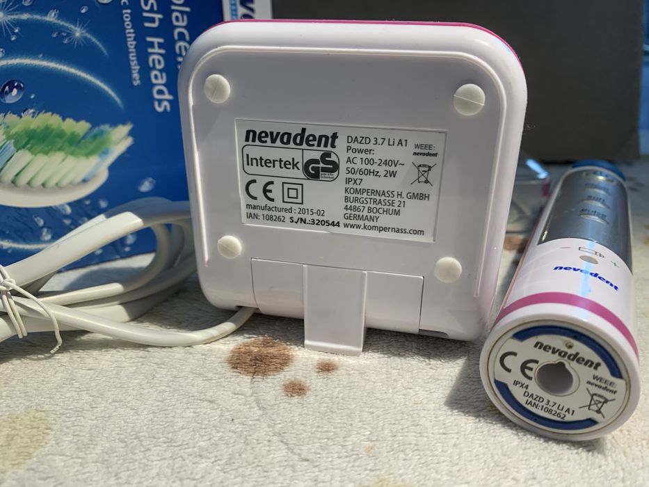 Nevadent - Szczoteczka soniczna akumulatorowa + zapas 6 końcówek