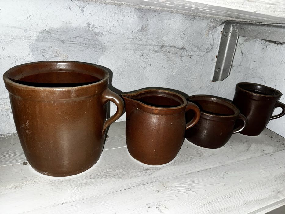 stare naczynia gliniane boncloki