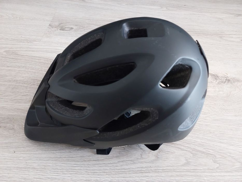 Kask na rower firmy GIANT