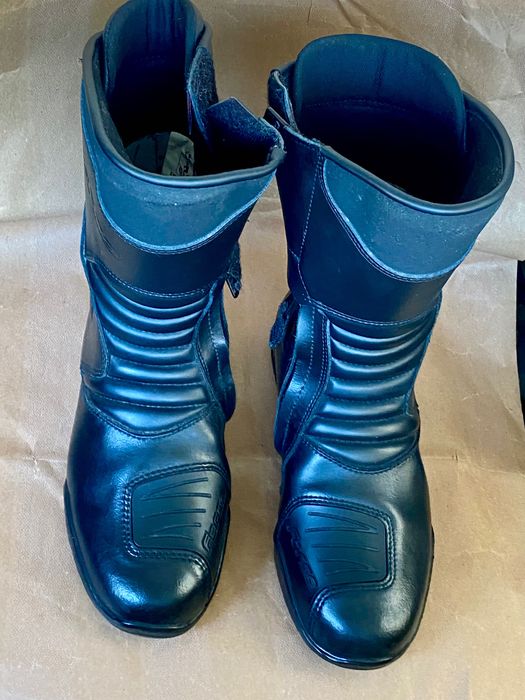 Botas moto marca forma