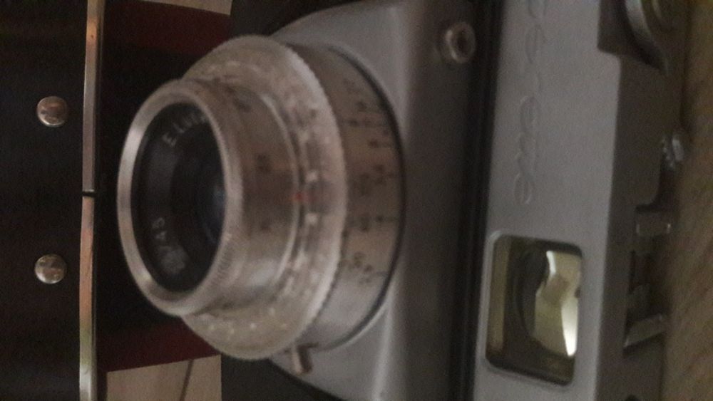 Aparat ,,Beirette" sprawny.