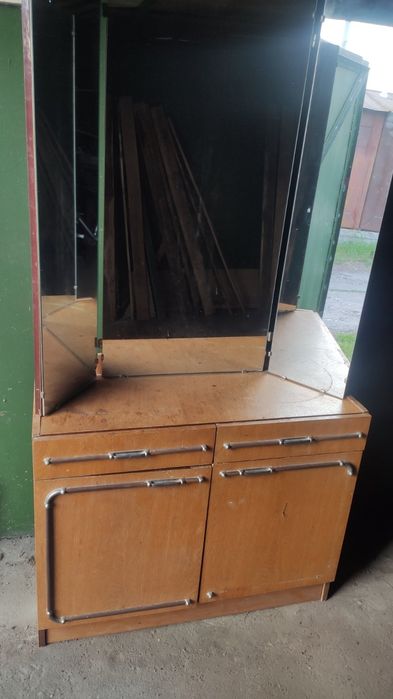 Продам трельяж времен СССР.