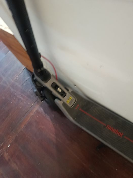 Patinete Elétrica 30km Ninebot Segway E3