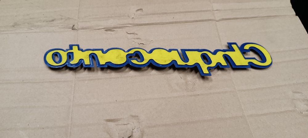 Cinquecento  emblemat na tylną klapę. Nowy oryginalny