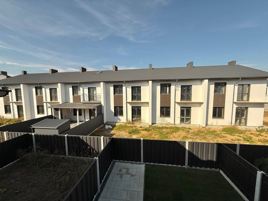 Продаж таунхауса із ремонтом у Крихівцях біля Калинової Слободи