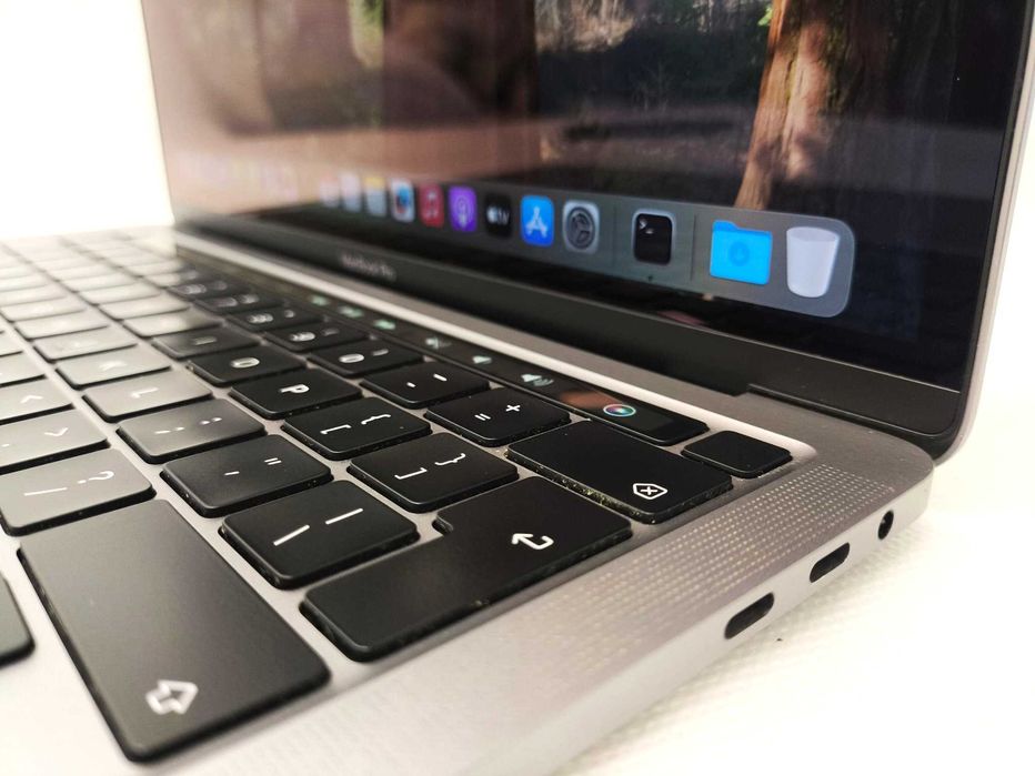 Laptop APPLE MacBook PRO 13,3" 2020r. Core i7 10 gen. 32GB 512GB FV23
