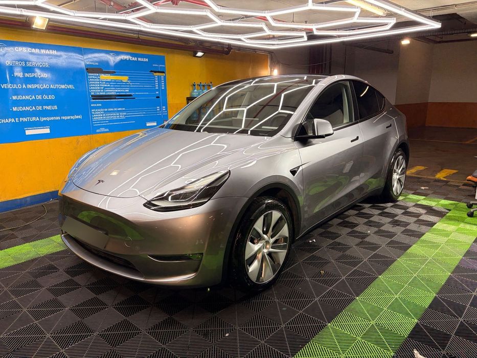 Tesla Model Y Long Range Tração Integral