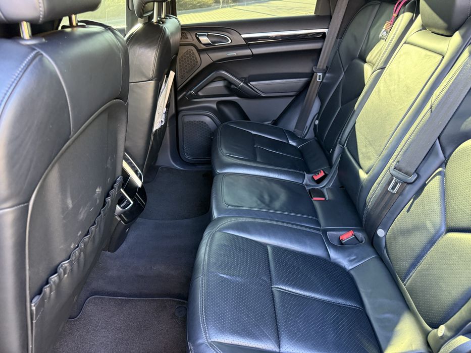 Porsche Cayenne 2013 VIN WP1AF2A22ELA34458 фото оголошення 20 з 22
