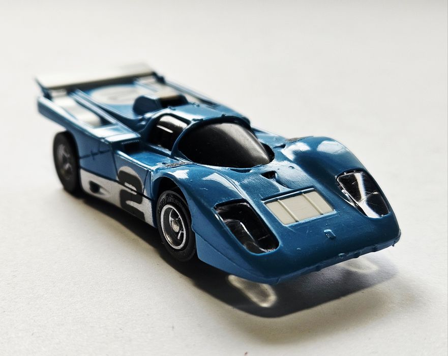 Model z lat 1970 Faller Aurora AFX Ferrari 512M niebieski