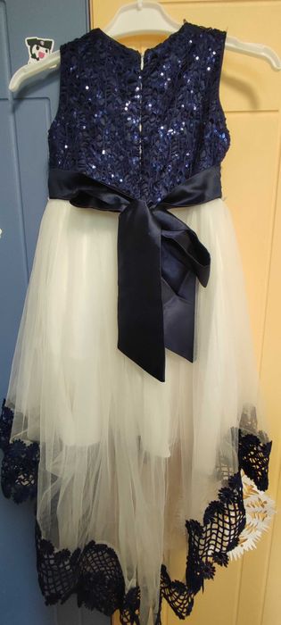 Плаття святкові , різні розміри