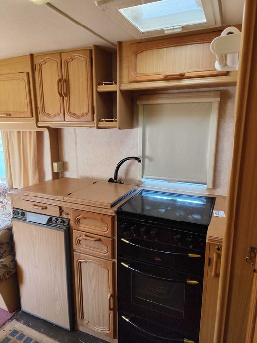 caravana em terreno cascais agua e luz incluidas por apenas 200 euros