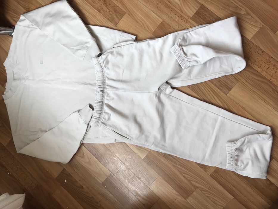 Продам костюм Zara