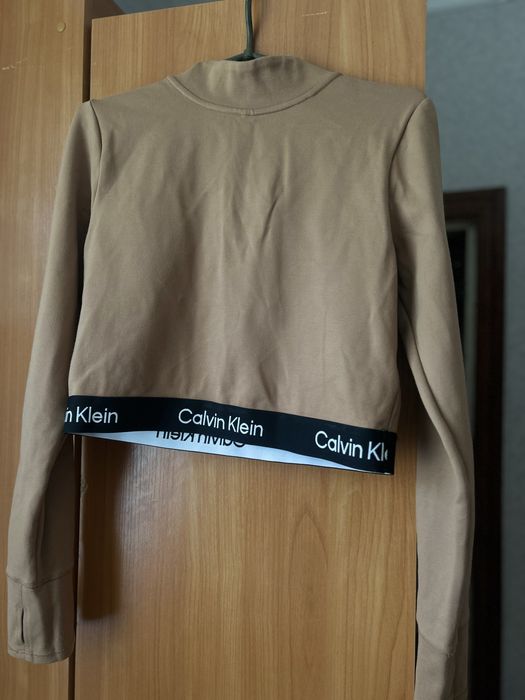 Продам кофтину Calvin Klein оригінал