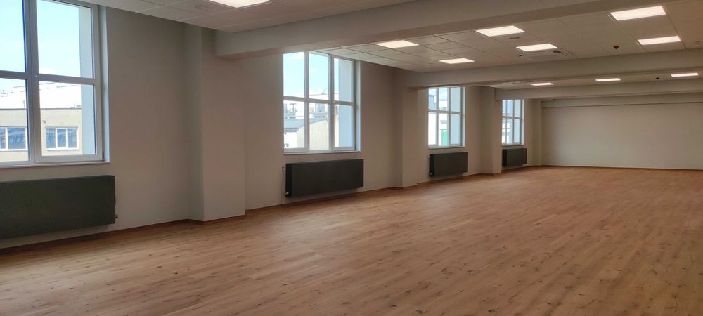 386 m² Przestrzeni Usługowej / Szkoła Tańca, Joga, Pilates, Sztuki Walki / CENTRUM ŁODZI