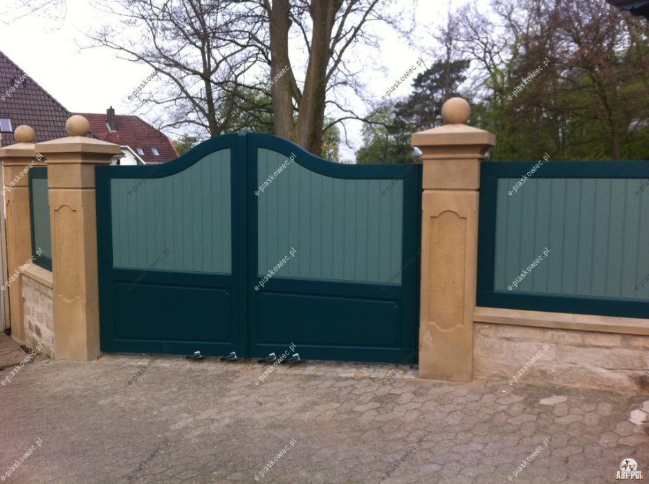 ~10~ Czapka słupowa, nakrywa słupa, daszek z piaskowca