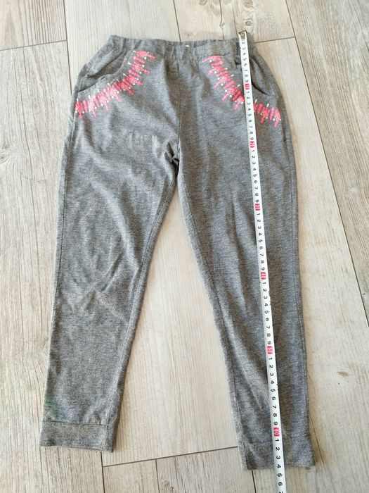 Spodnie dresowe 122cm szare,siwe dla dziewczynki
