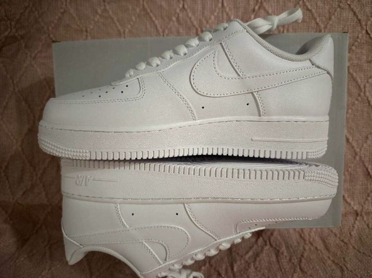 ЗНИЖКА! Nike Air Force 1 білі форси