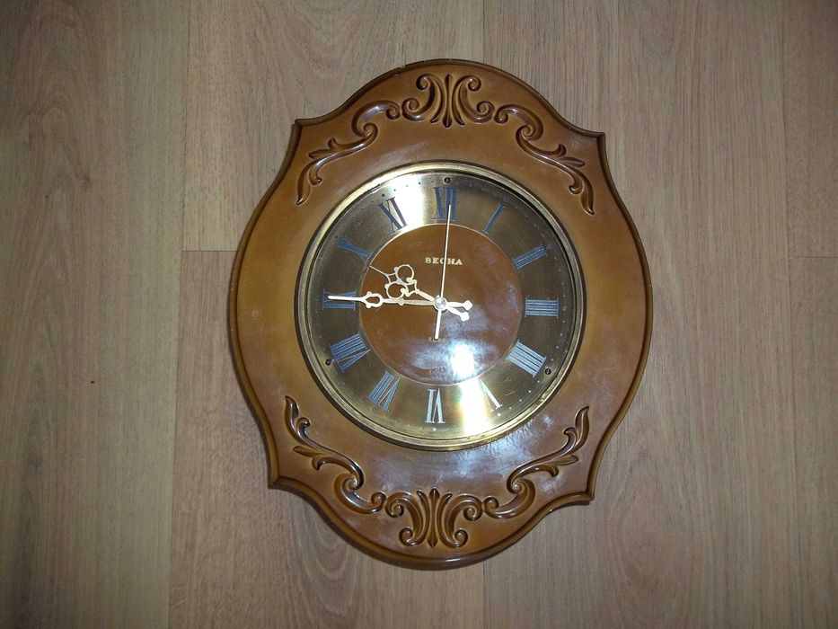 Годинник настіний Весна.