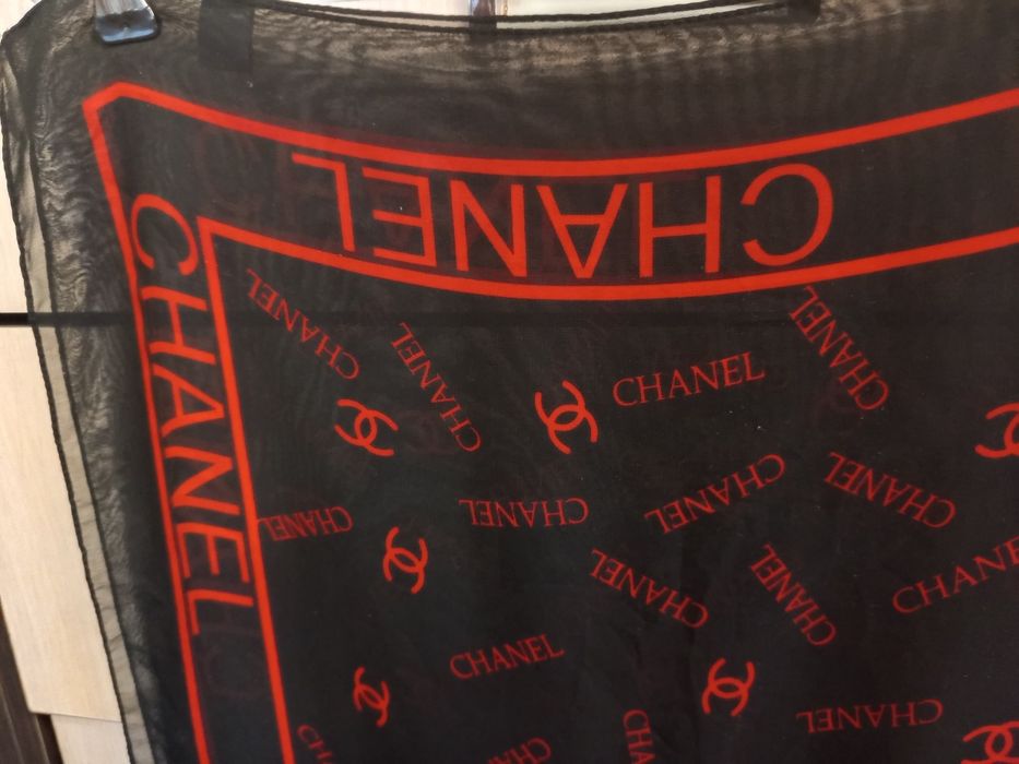 Стильный платок,шарф с логотипом Chanel