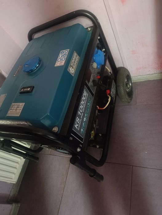 Продоеться генератор