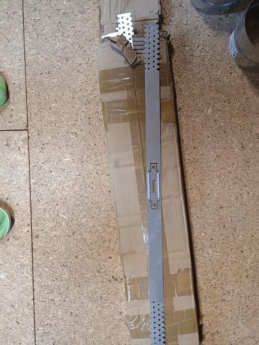 WIESZAK PŁASKI ES 60/300 profil CD60 płyta43 szt