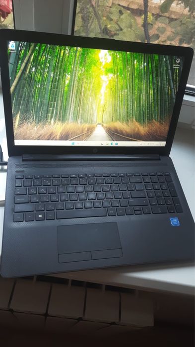 Ноутбук HP 250 G7 15.6"  Celeron N4020, без ссд,  памяти моменты по матрице