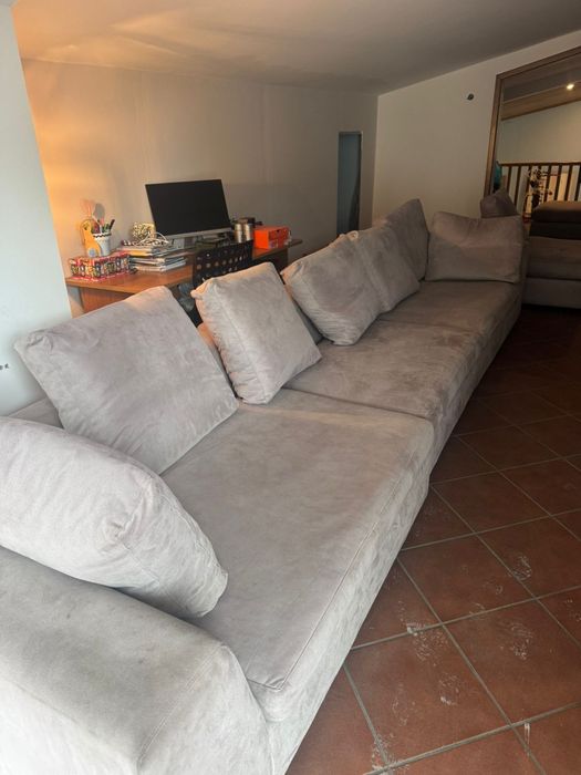 Sofá com vários módulos