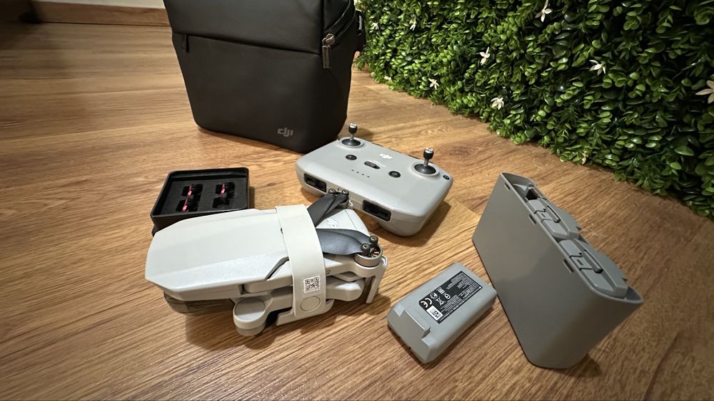 Drone DJI Mini 2 em perfeito estado