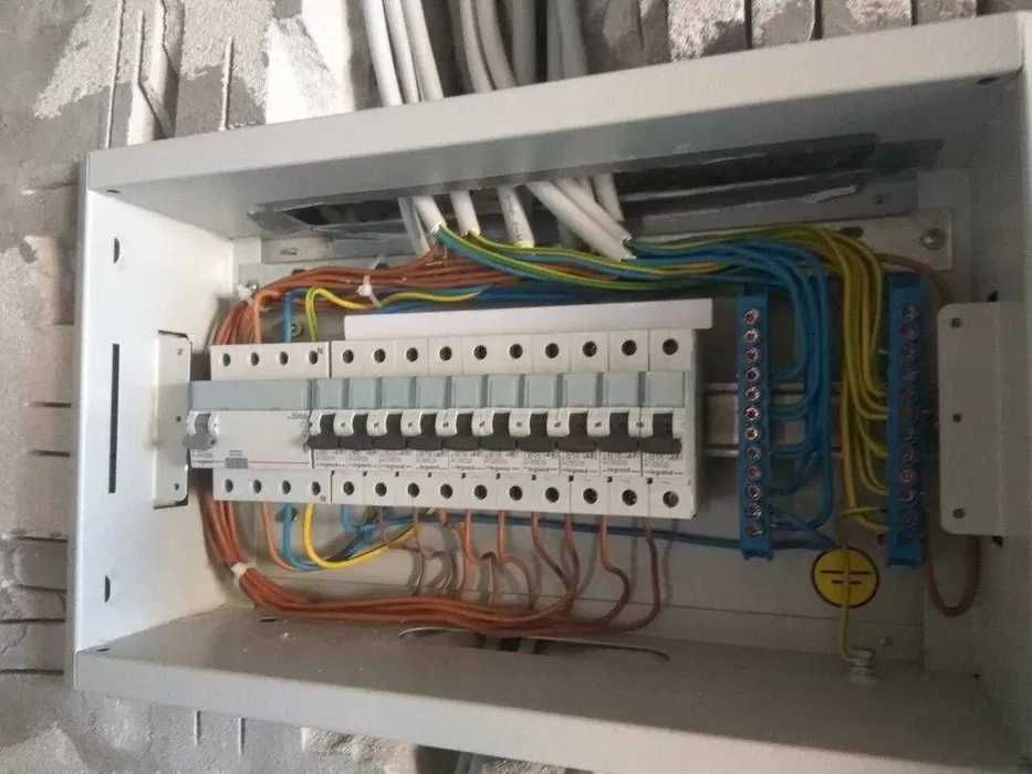 Электрик срочно монтаж ремонт электрики Услуги Электрика