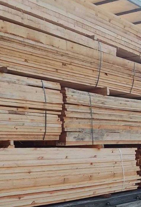 В НАЯВНОСТІ дошки необрізні, обрізна дошка, дерев'яна рейка, брус