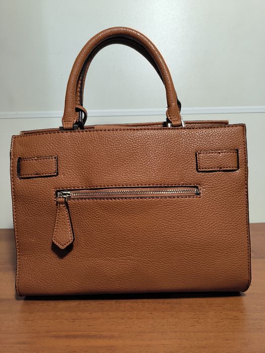 Продам Guess сумка