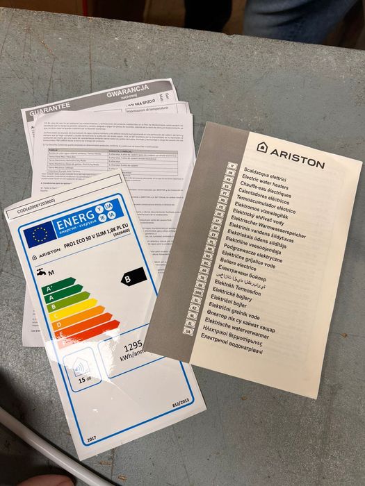 Ariston Pro1 Eco Slim - Garrafa Térmica Elétrica 50 Litros Baixo