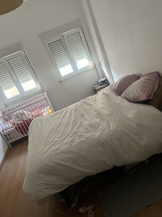 Quarto Individual em Almada