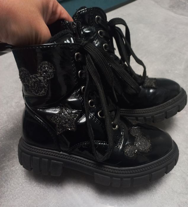 Чобітки для дівчинки бренду Weestep.
Зима.
Розмір 27 (устілка від краю