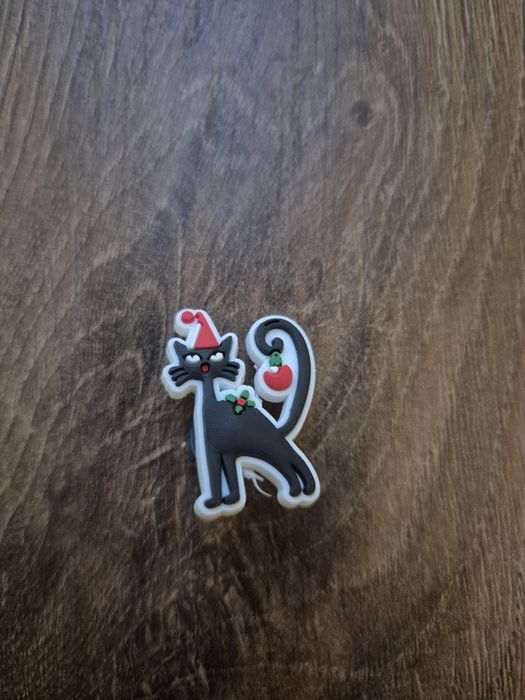 przypinka do crocsów jibbitz