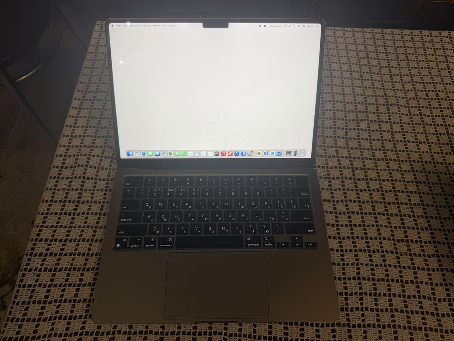 MacBook Air M2 13.6” (2022) 16GB / 1TB SSD