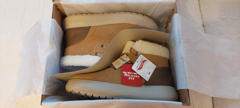 Nowe z metkami oryginalne buty zimowe Skechers rozmiar 38