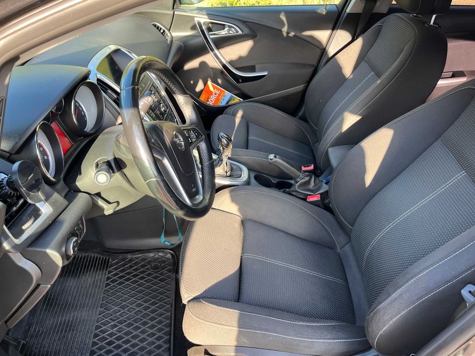 OPEL Astra J 1,6 180