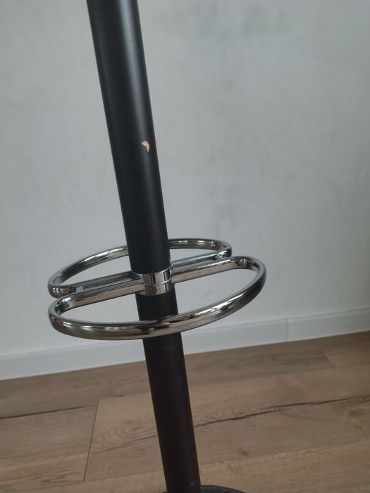 Wieszak stojący podłogowy